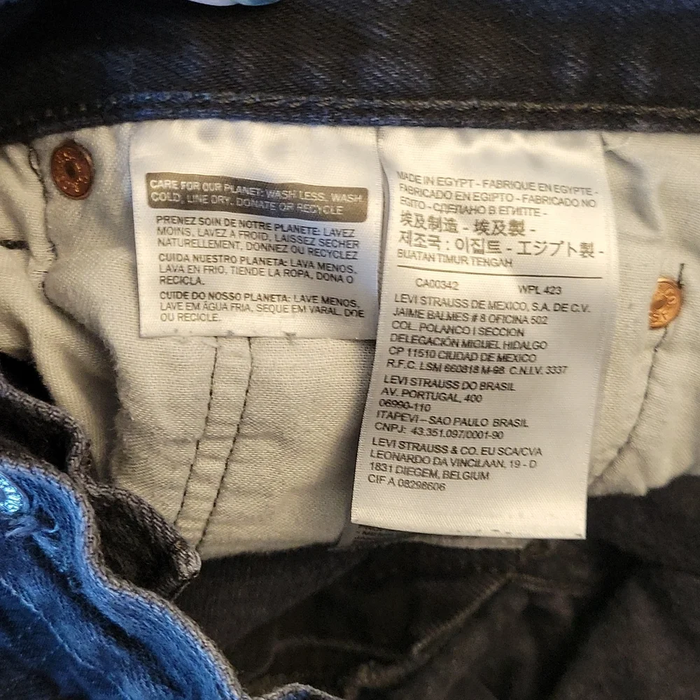 LEVI'S 501 Well Worn Broken In Button Fly Jeans 34